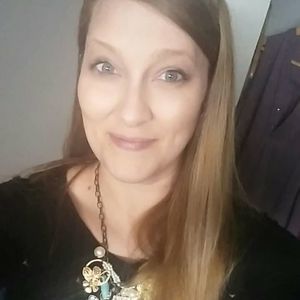 Meet your Posher, Debra